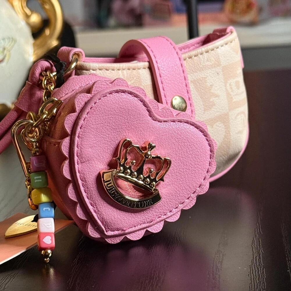 Juicy Couture Sweet Break Time Wristlet Sandstone Pink Heart Coin Pouch NWT